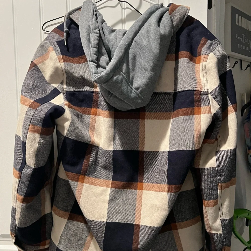 Levi's Men's Checkered Shirt Jacket - Navy, Cream, and Brown - Picture 2 of 4